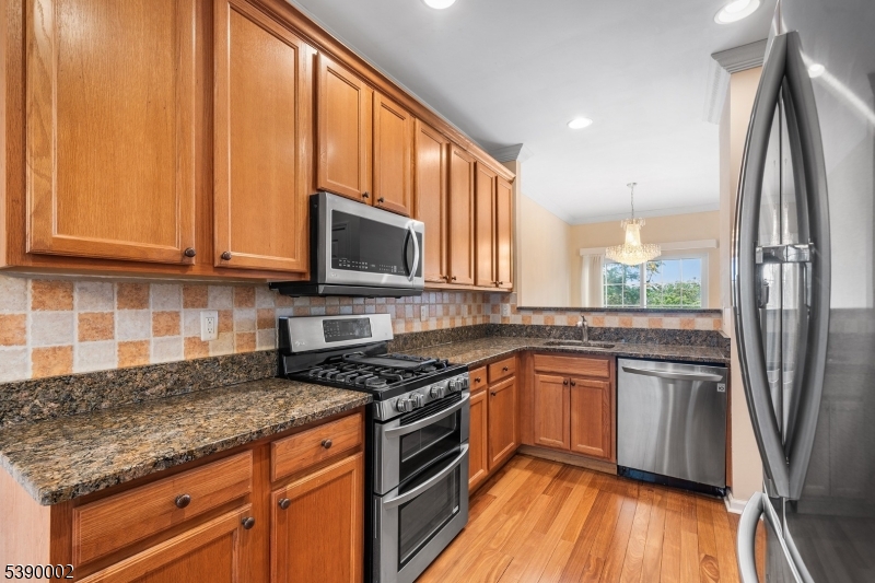 Summit Falls - Residential