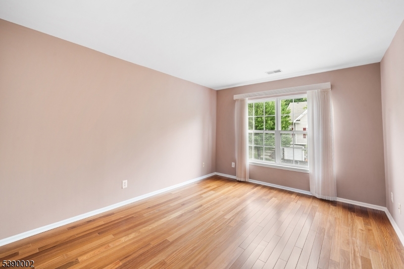 Summit Falls - Residential