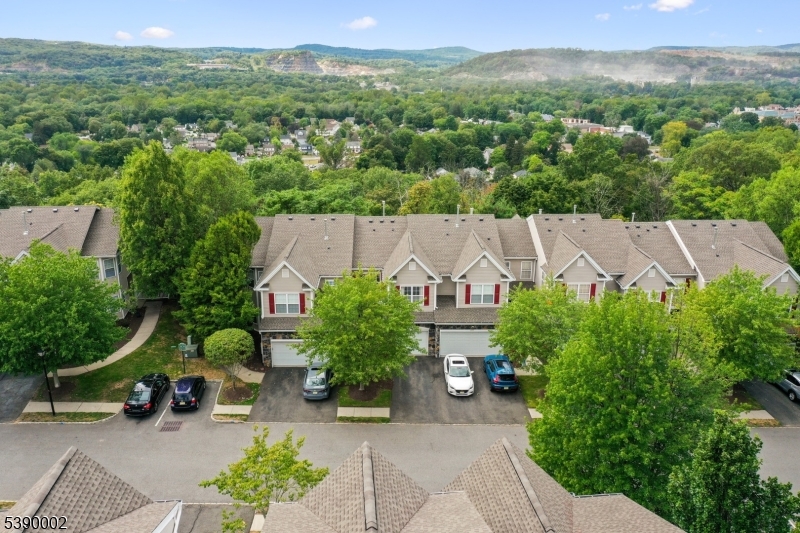 Summit Falls - Residential