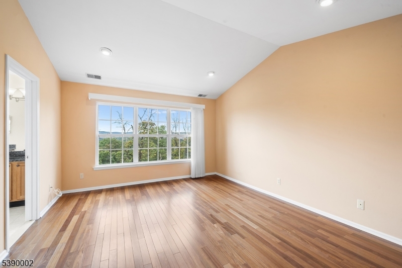 Summit Falls - Residential