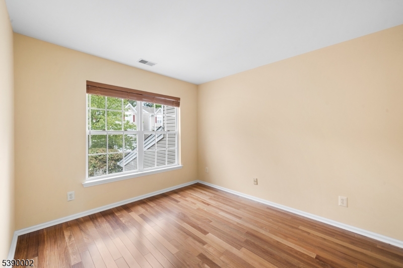 Summit Falls - Residential