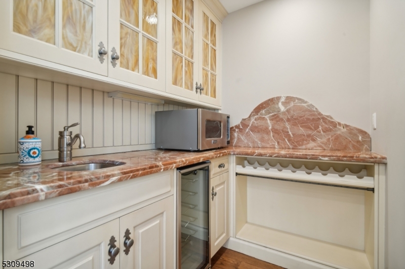 Old Short Hills - Residential