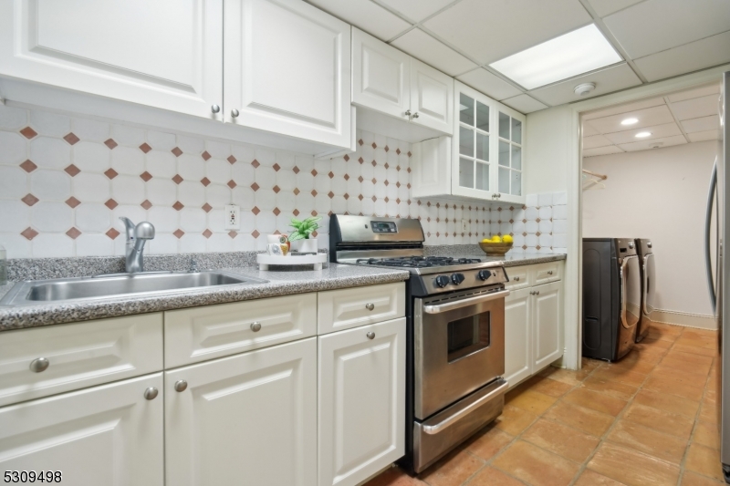 Old Short Hills - Residential