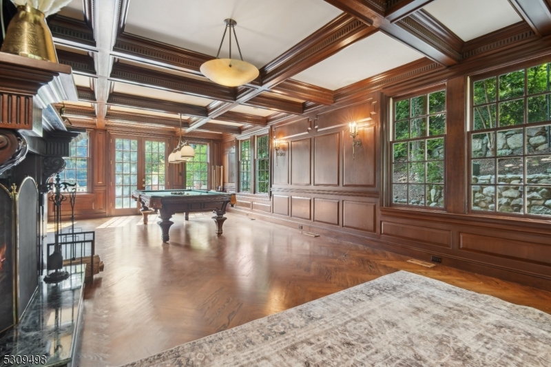 Old Short Hills - Residential