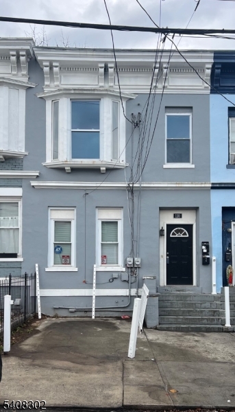 North Broadway/North Newark - Residential Income