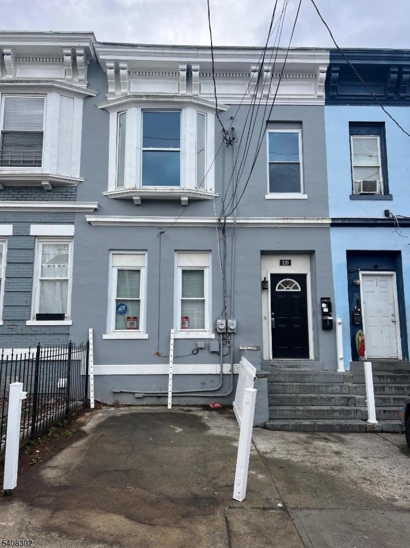 North Broadway/North Newark - Residential Income