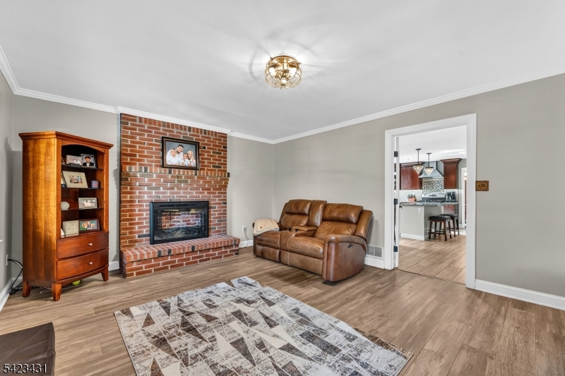 Eagle's Crest - Residential