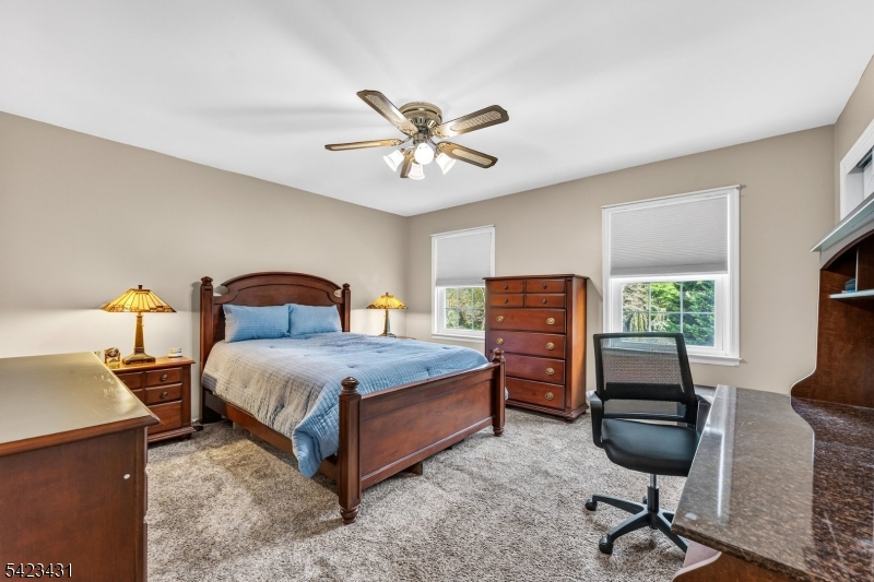 Eagle's Crest - Residential