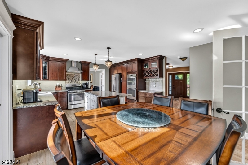 Eagle's Crest - Residential