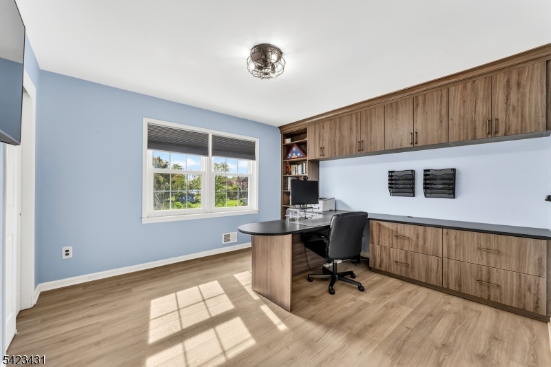 Eagle's Crest - Residential