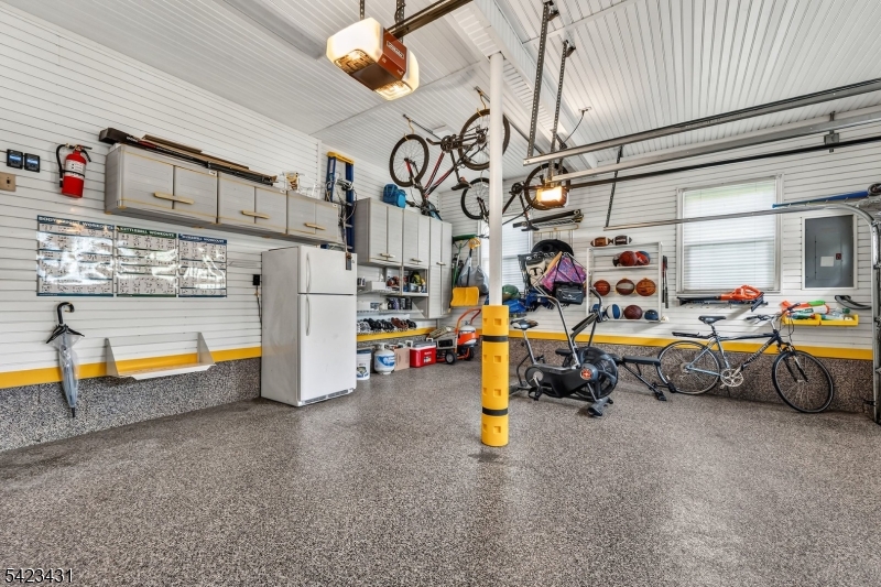 Eagle's Crest - Residential