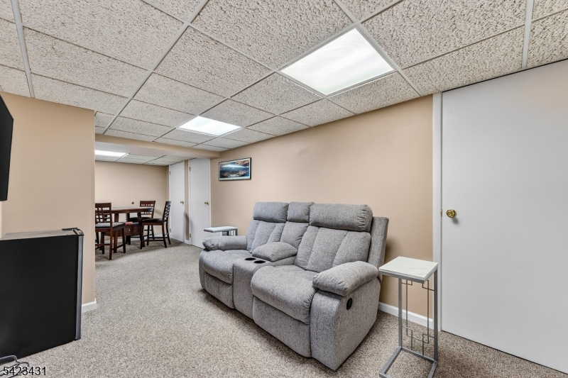 Eagle's Crest - Residential