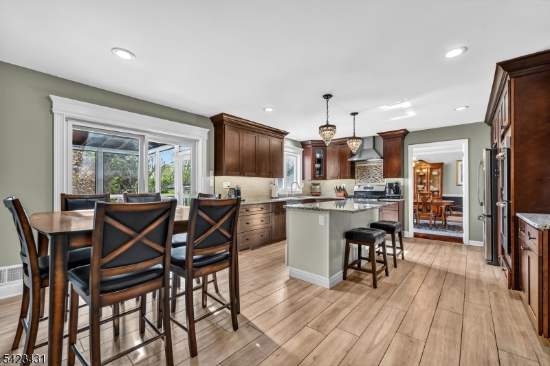 Eagle's Crest - Residential