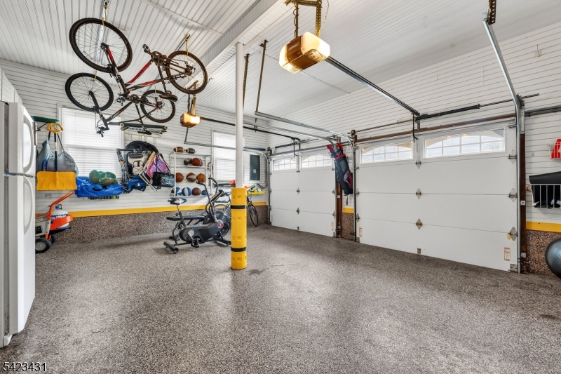 Eagle's Crest - Residential