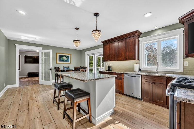 Eagle's Crest - Residential