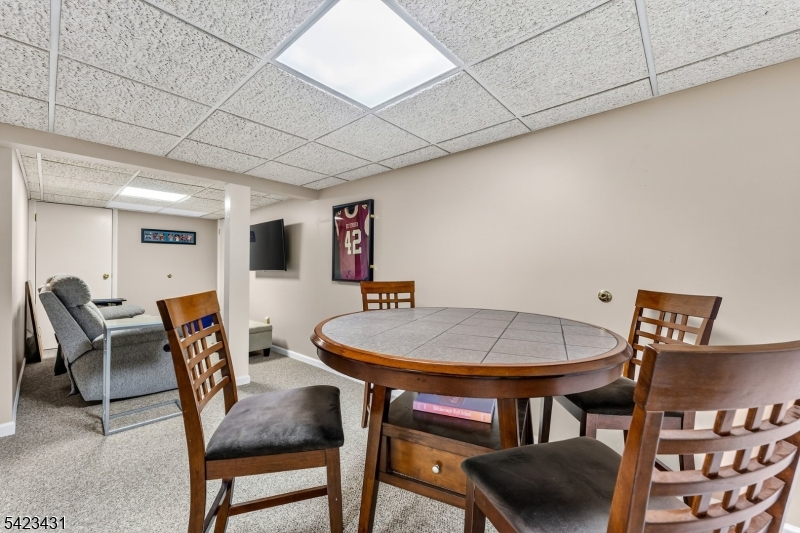 Eagle's Crest - Residential