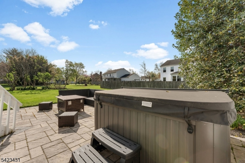 Eagle's Crest - Residential