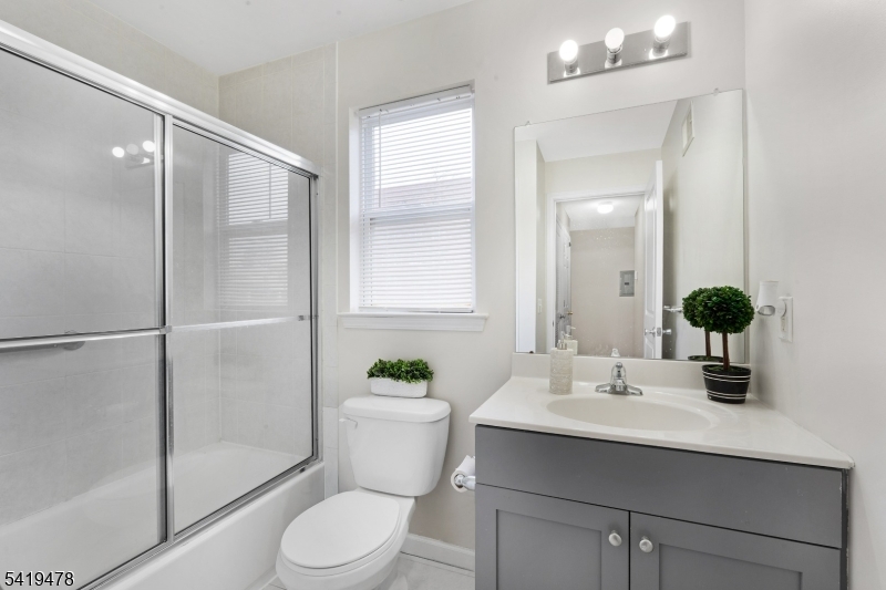 Elmora/ Kean University - Residential Income