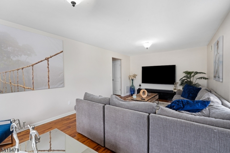 Elmora/ Kean University - Residential Income