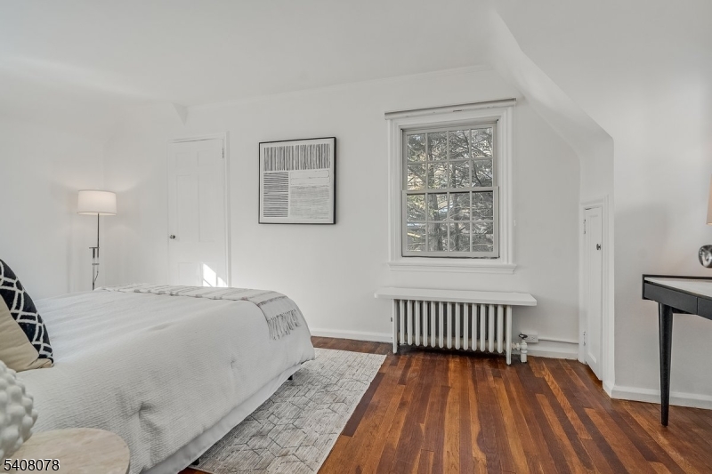 Knollwood - Residential