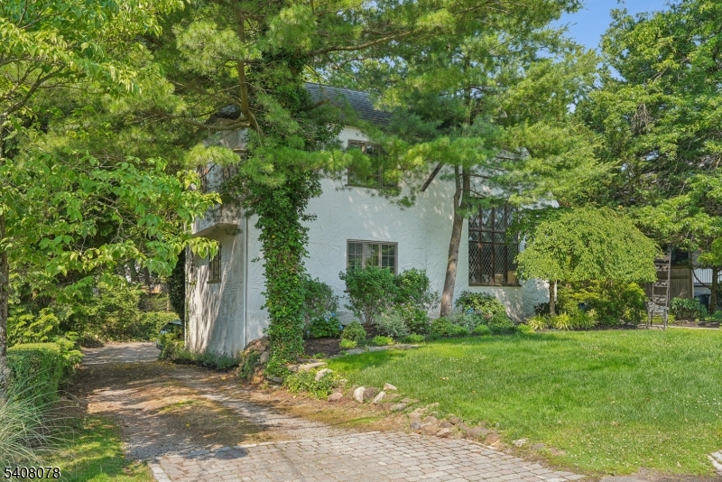 Knollwood - Residential