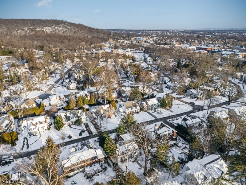 Knollwood - Residential