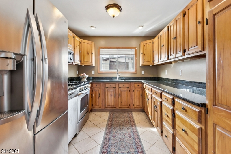 Lincoln Village - Residential