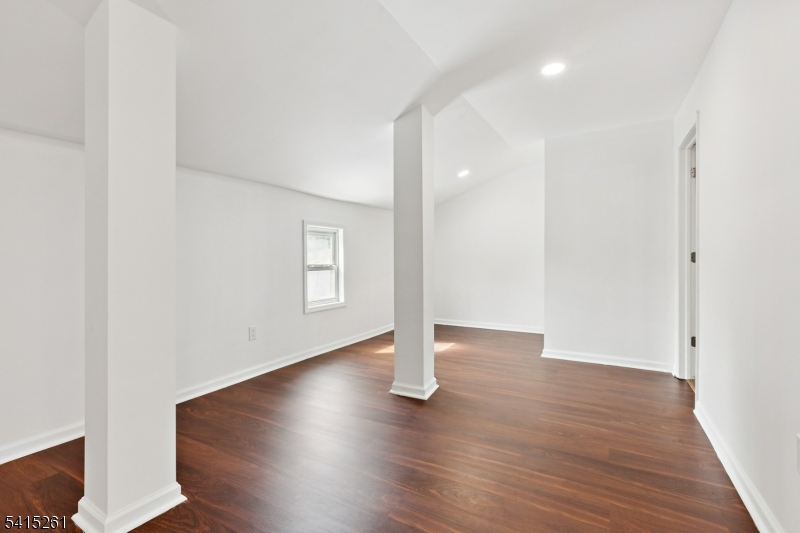 Lincoln Village - Residential