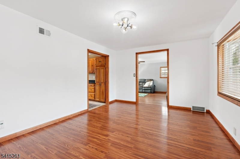 Lincoln Village - Residential