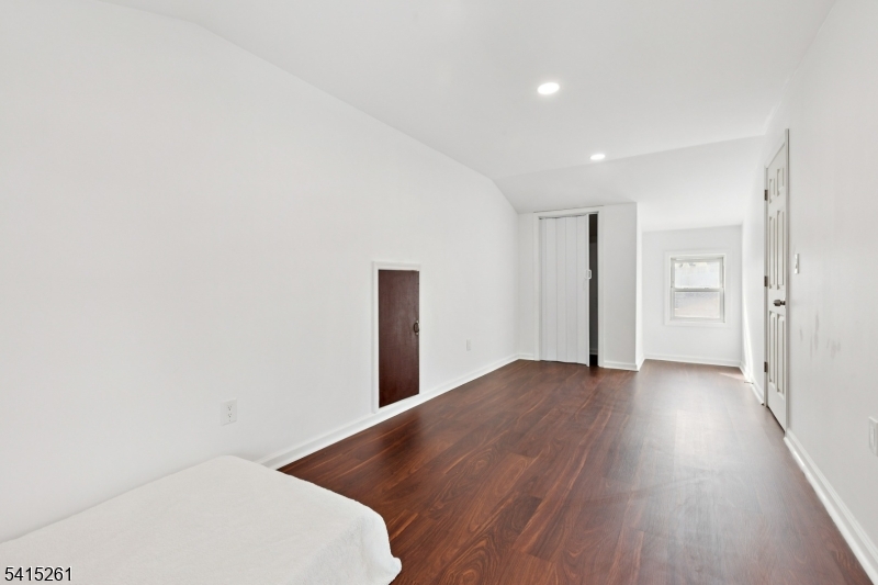 Lincoln Village - Residential