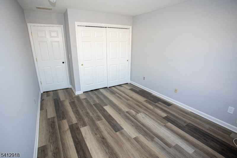 Perry Ave - Residential