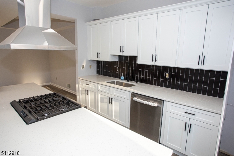 Perry Ave - Residential