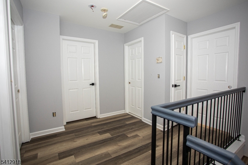 Perry Ave - Residential