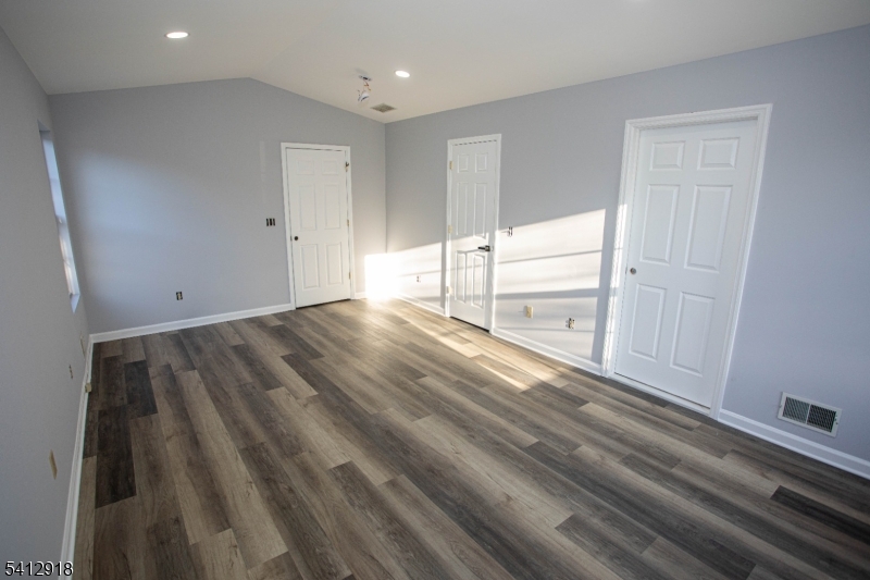 Perry Ave - Residential