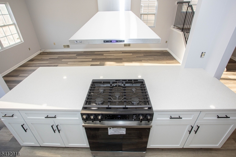 Perry Ave - Residential