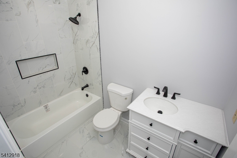 Perry Ave - Residential