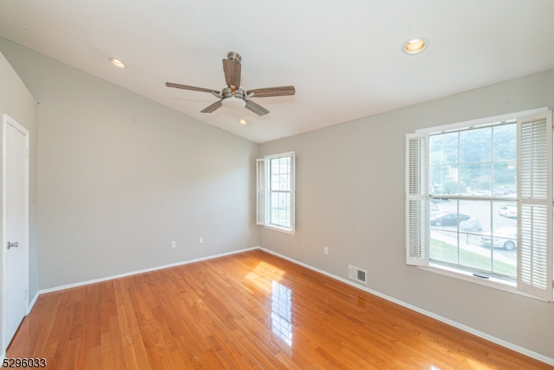 Hilltop Farms - Residential Lease