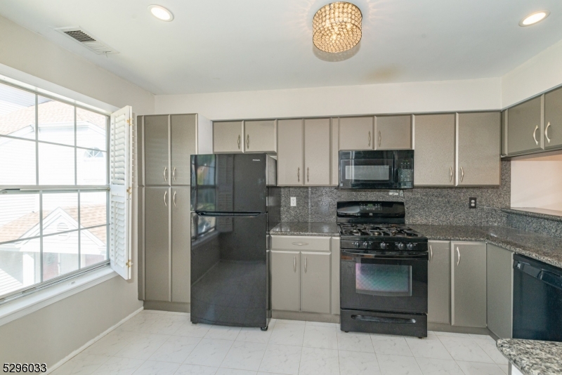 Hilltop Farms - Residential Lease