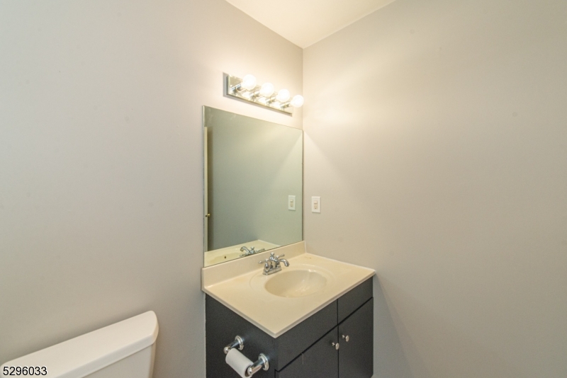 Hilltop Farms - Residential Lease