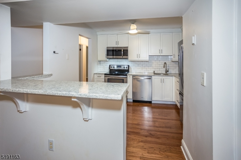 South Green I Condos - Residential Lease