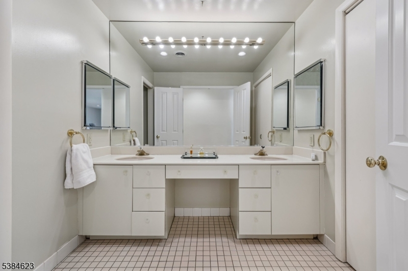 Valley Ponds - Residential