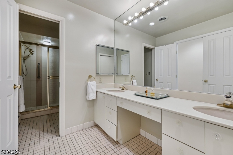 Valley Ponds - Residential