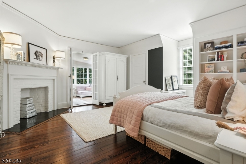 WOODFIELD ESTATES/DEERFIELD - Residential