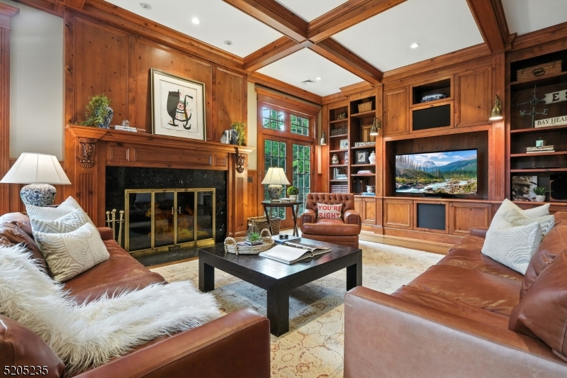 WOODFIELD ESTATES/DEERFIELD - Residential