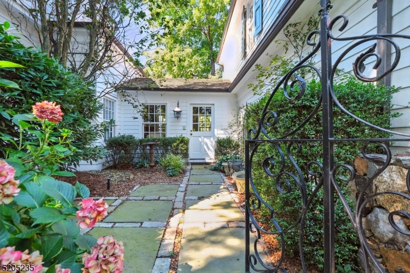 WOODFIELD ESTATES/DEERFIELD - Residential