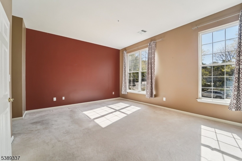 Four Seasons at Wayne - Residential