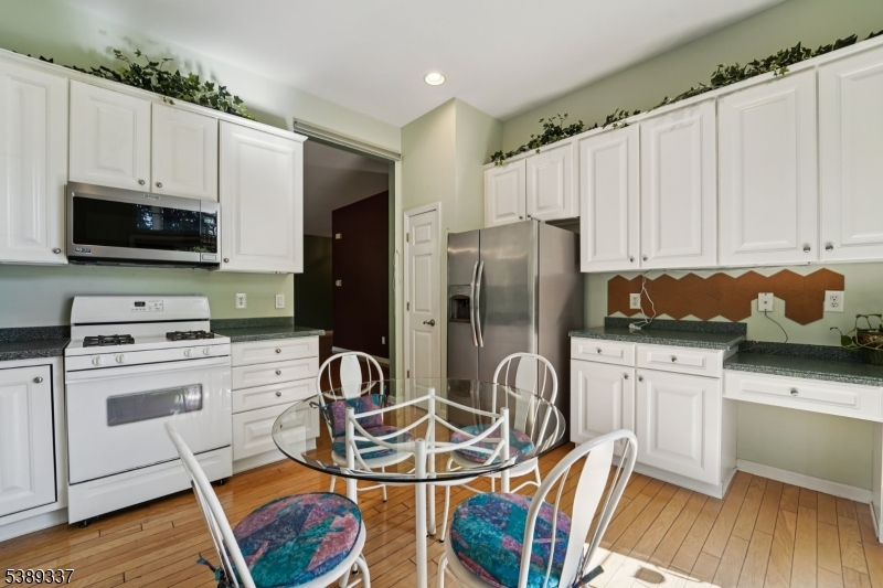 Four Seasons at Wayne - Residential