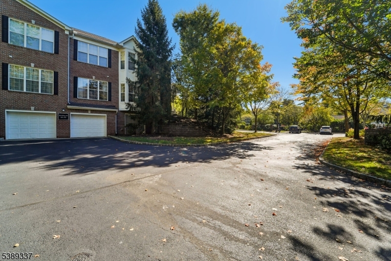 Four Seasons at Wayne - Residential