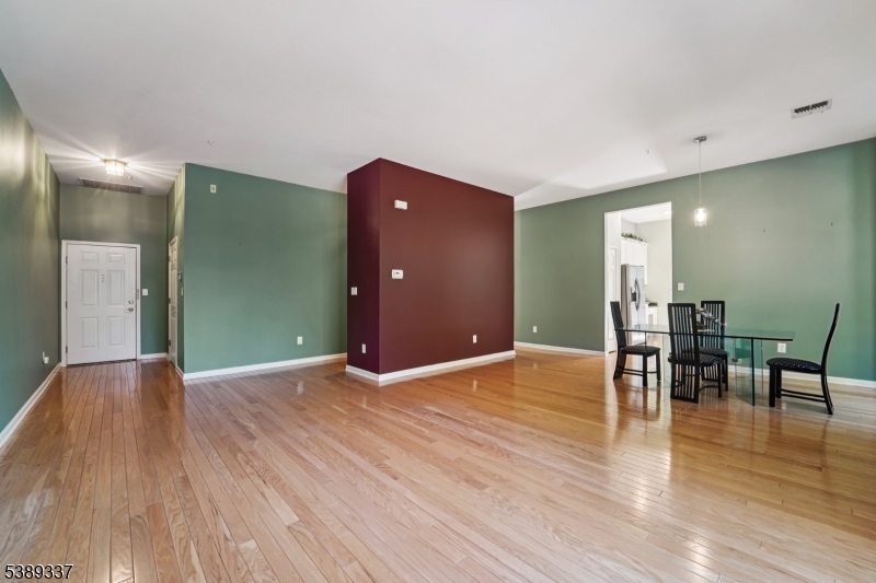 Four Seasons at Wayne - Residential