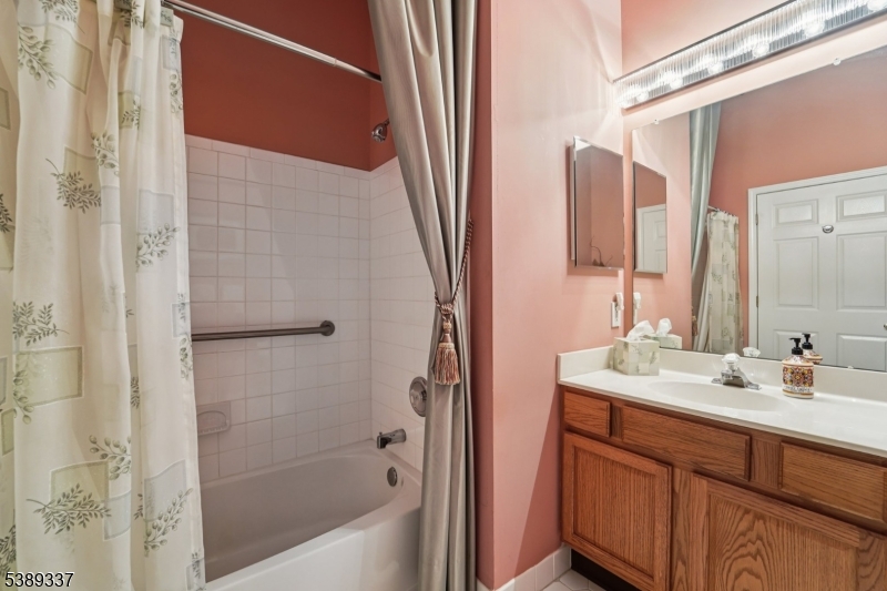 Four Seasons at Wayne - Residential